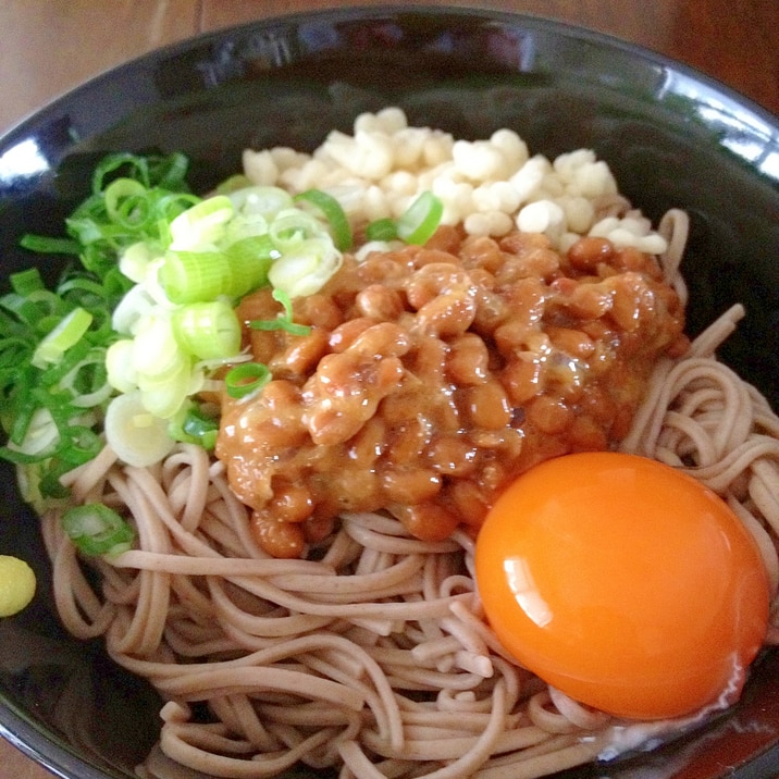 夏バテ防止☆スタミナネバネバぶっかけ蕎麦